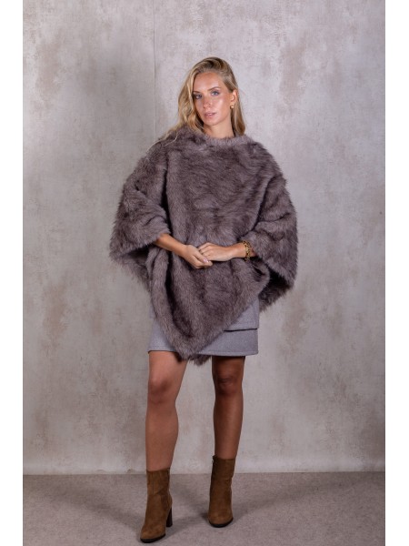 Poncho en fourrure